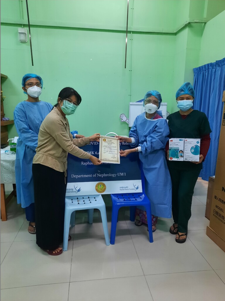 미얀마 양곤 UM1, UM2 의과대학 산하 병원들에 2천만 원 코로나19 긴급지원 진행 1